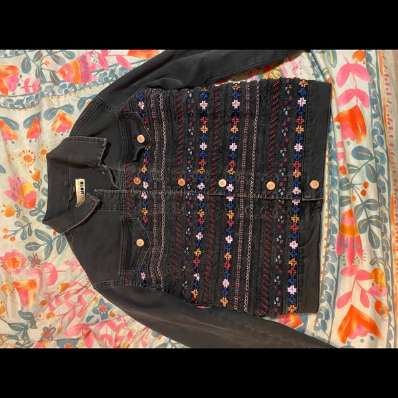 Topshop Moto Black Embroidered Denim Jacket - Picture 9 of 10